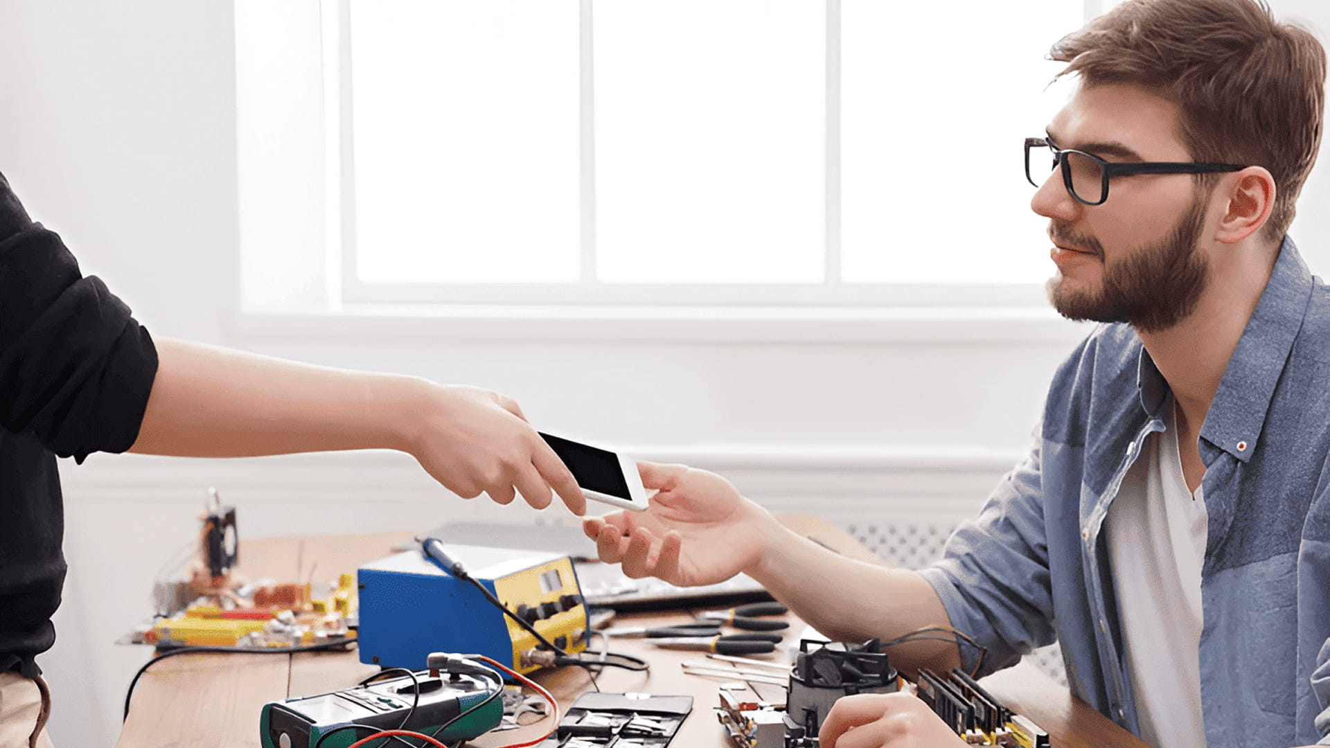 What Customers Expect From a Modern Repair Marketplace